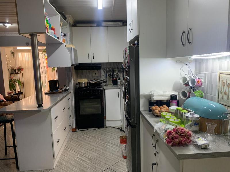 3 Bedroom Property for Sale in Westridge Western Cape